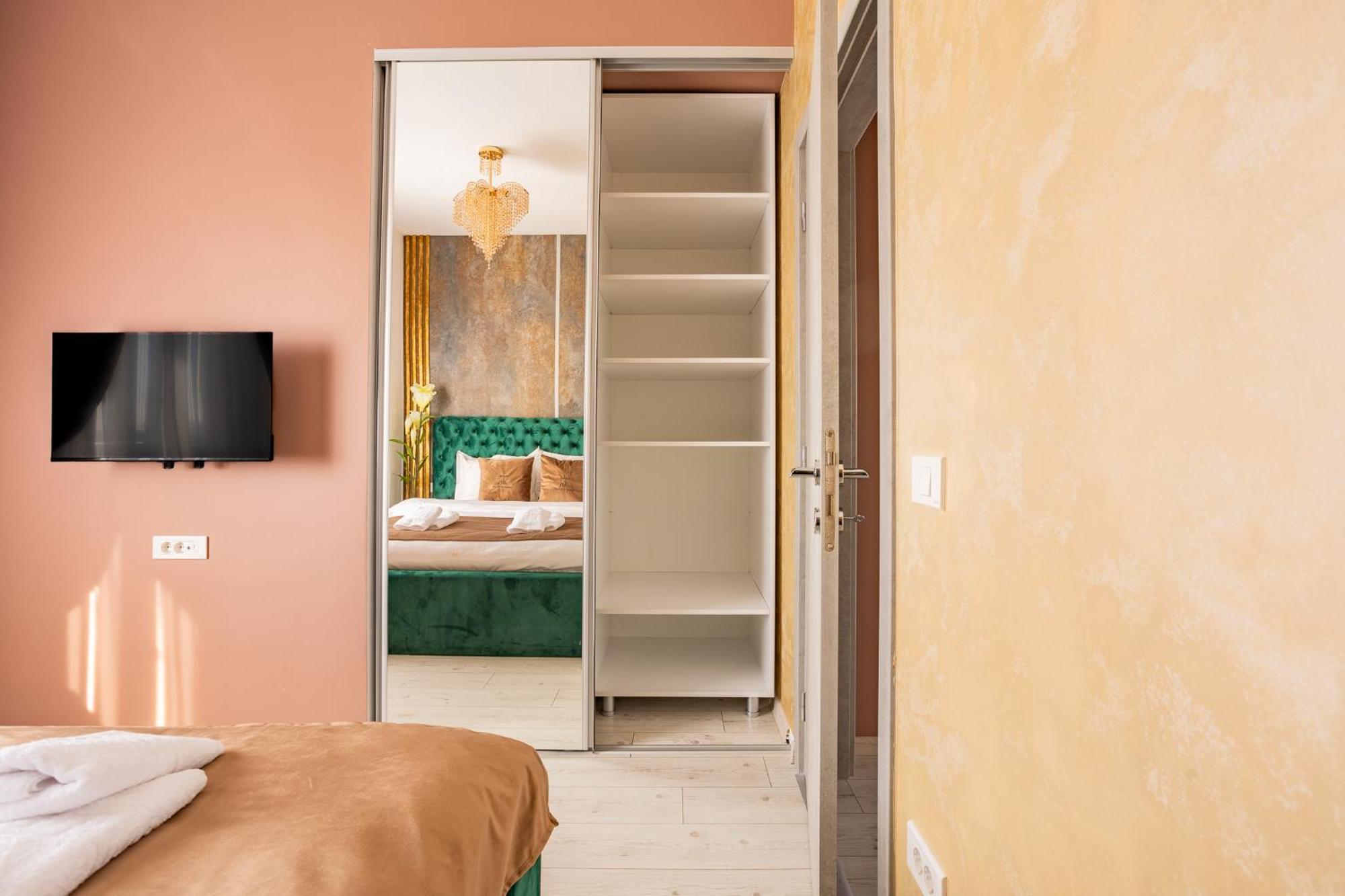 Smarald Wings 30 Apartment Bucharest Exterior photo